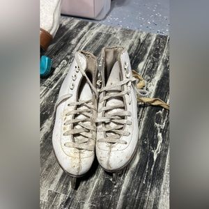 Riedell figure skates